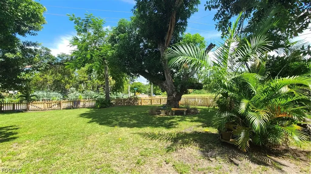 2579 2nd Street Fort Myers FL 33901