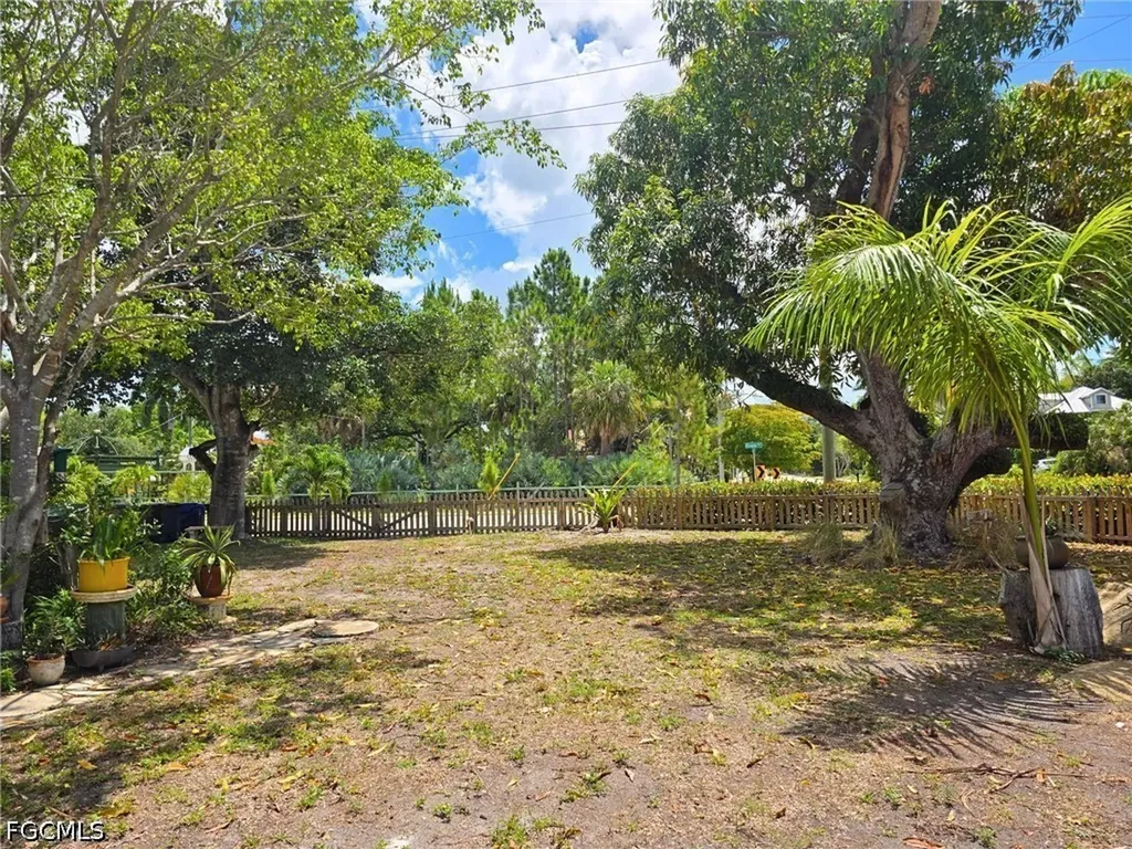 2579 2nd Street Fort Myers FL 33901