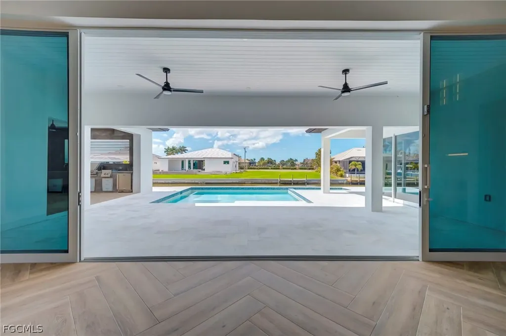 816 NW 39th Avenue Cape Coral FL 33993