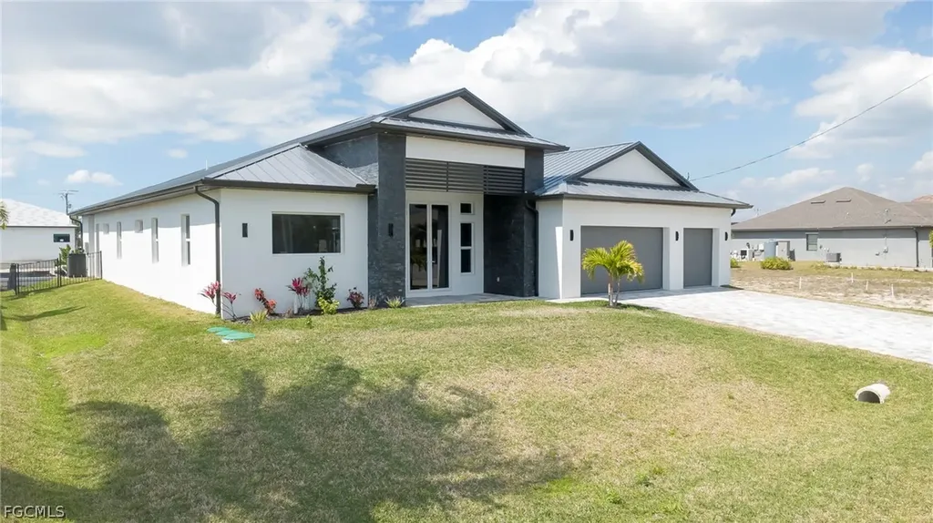816 NW 39th Avenue Cape Coral FL 33993