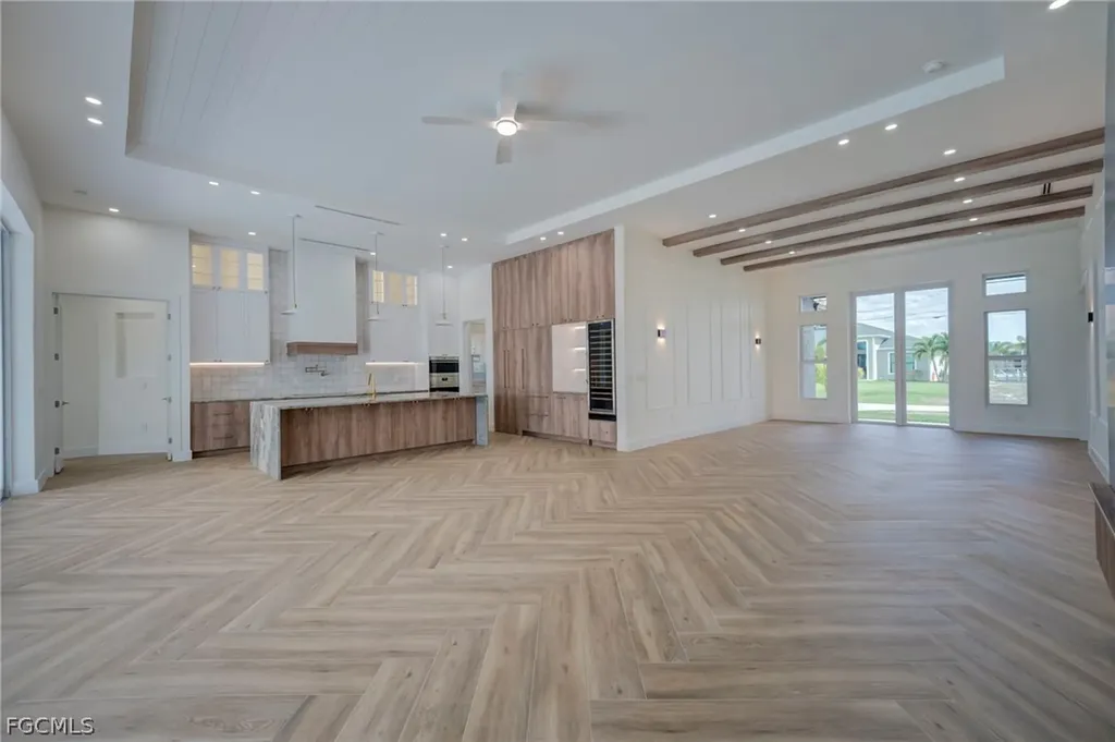 816 NW 39th Avenue Cape Coral FL 33993