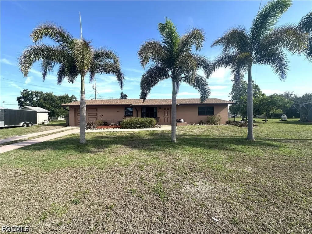 507 Coolidge Avenue Lehigh Acres FL 33936