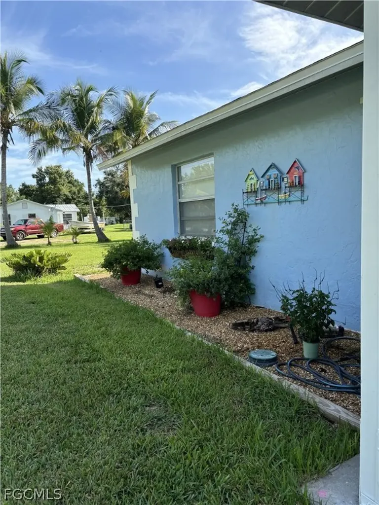 12490 Cristi Way Bokeelia FL 33922