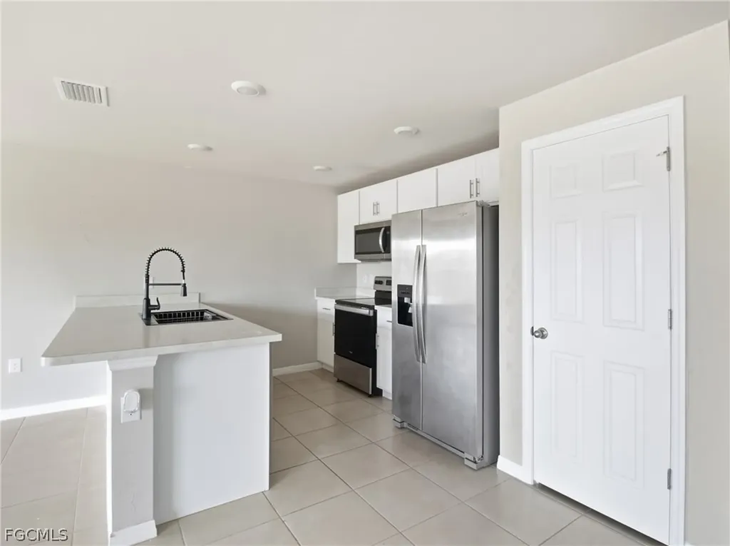 4214 NE 20th Court Cape Coral FL 33909