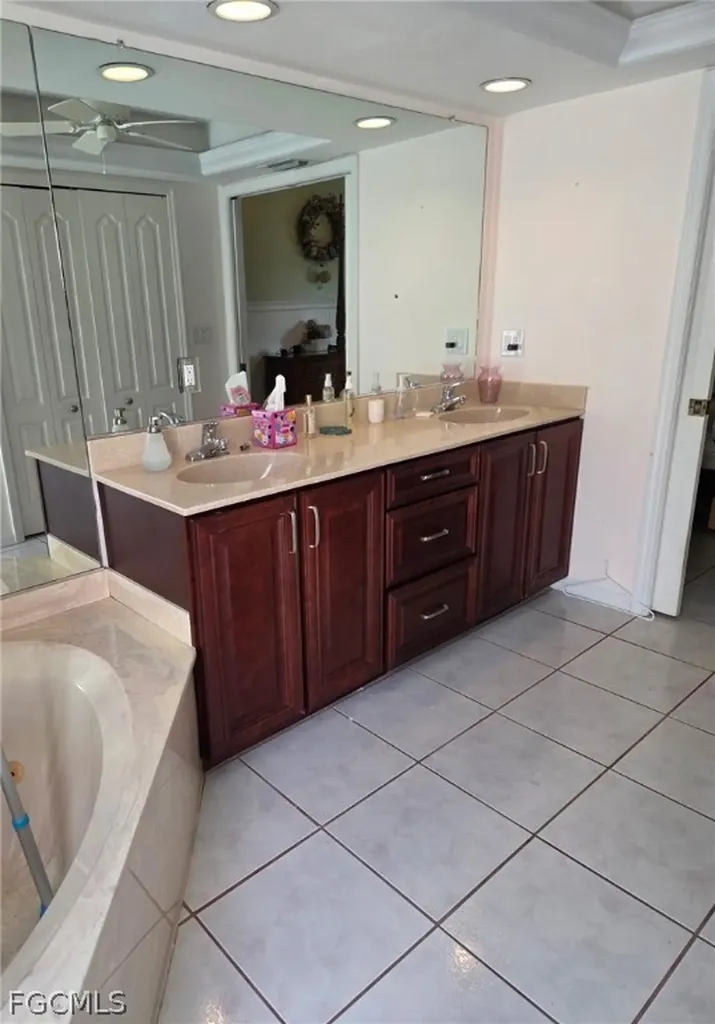 1926 SE 10th Place Cape Coral FL 33990