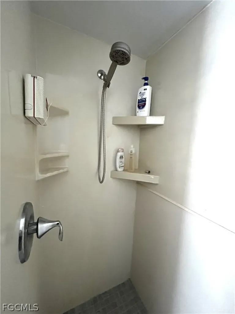 1926 SE 10th Place Cape Coral FL 33990