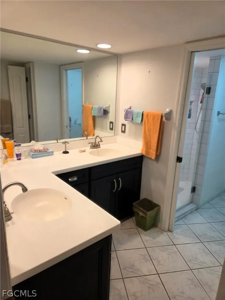 1926 SE 10th Place Cape Coral FL 33990