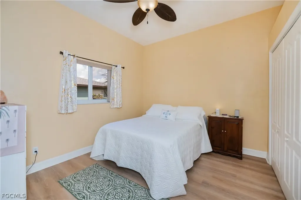 1230 SE 3rd Avenue Cape Coral FL 33990