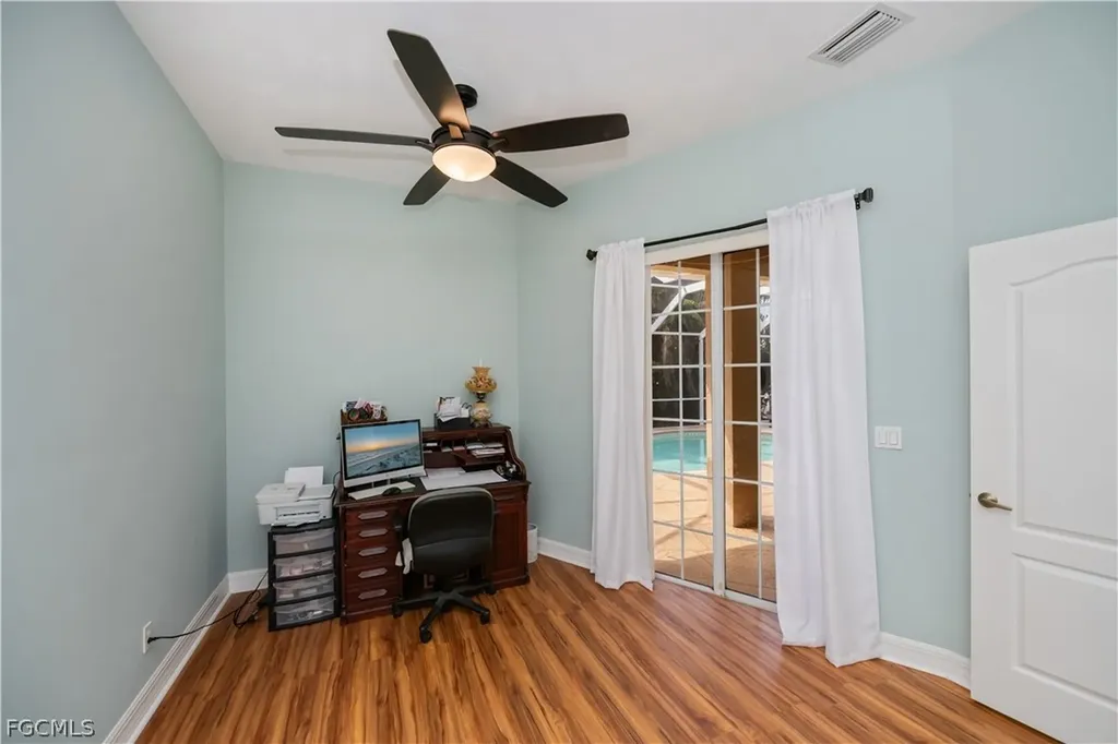 1230 SE 3rd Avenue Cape Coral FL 33990