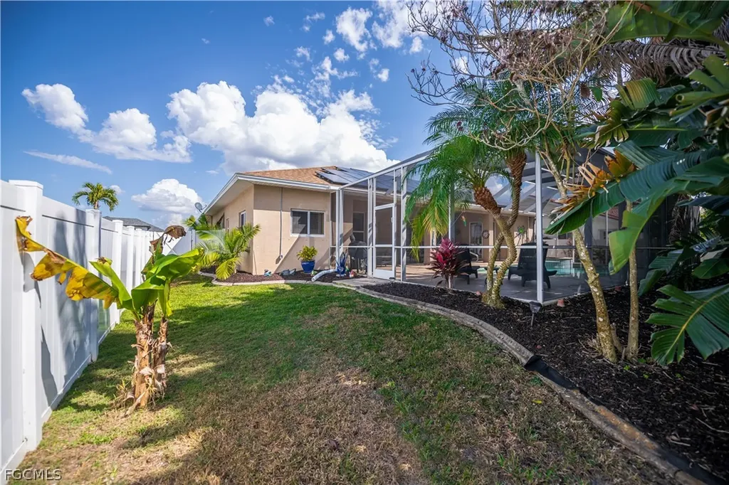 1230 SE 3rd Avenue Cape Coral FL 33990