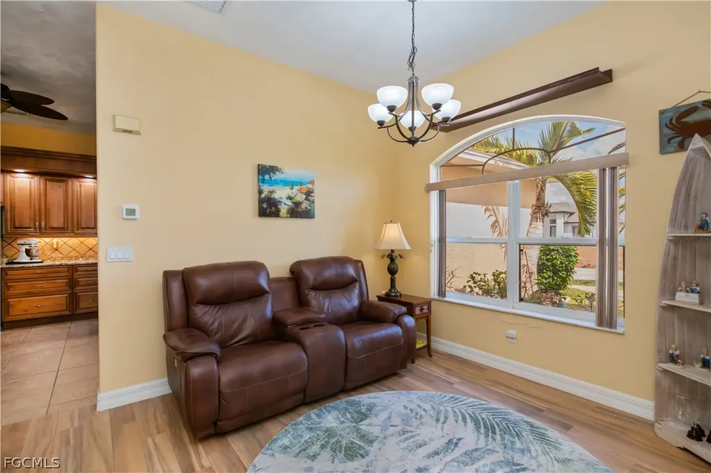 1230 SE 3rd Avenue Cape Coral FL 33990