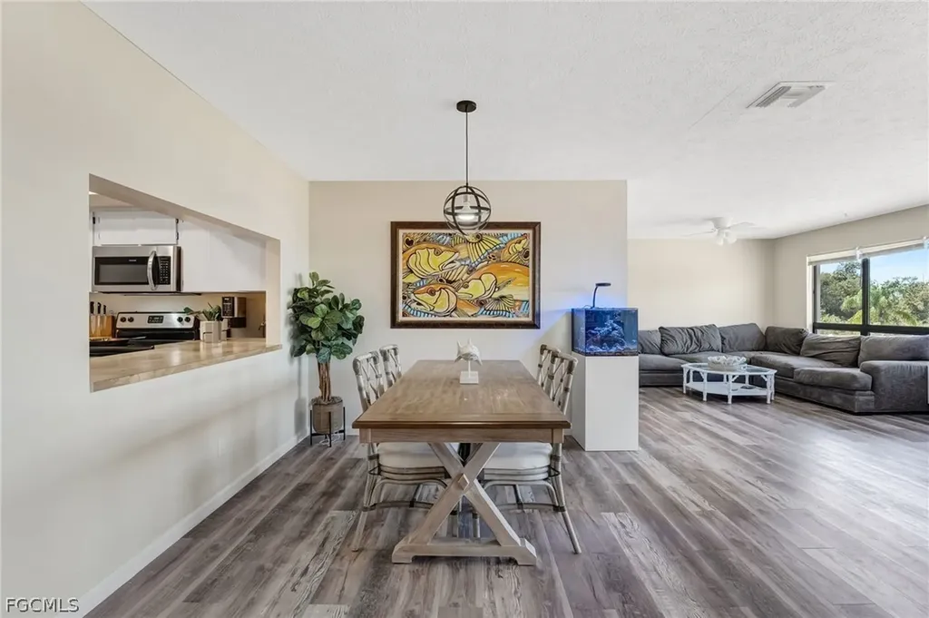 12498 Riverside Drive Fort Myers FL 33919