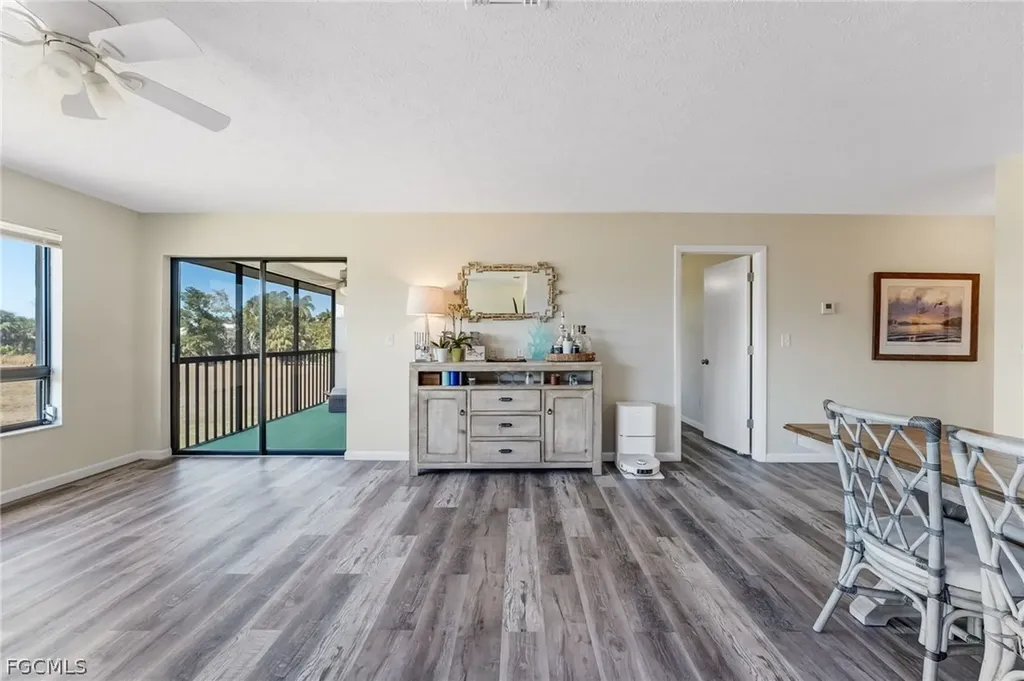 12498 Riverside Drive Fort Myers FL 33919