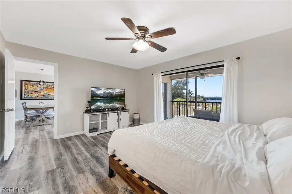 12498 Riverside Drive Fort Myers FL 33919