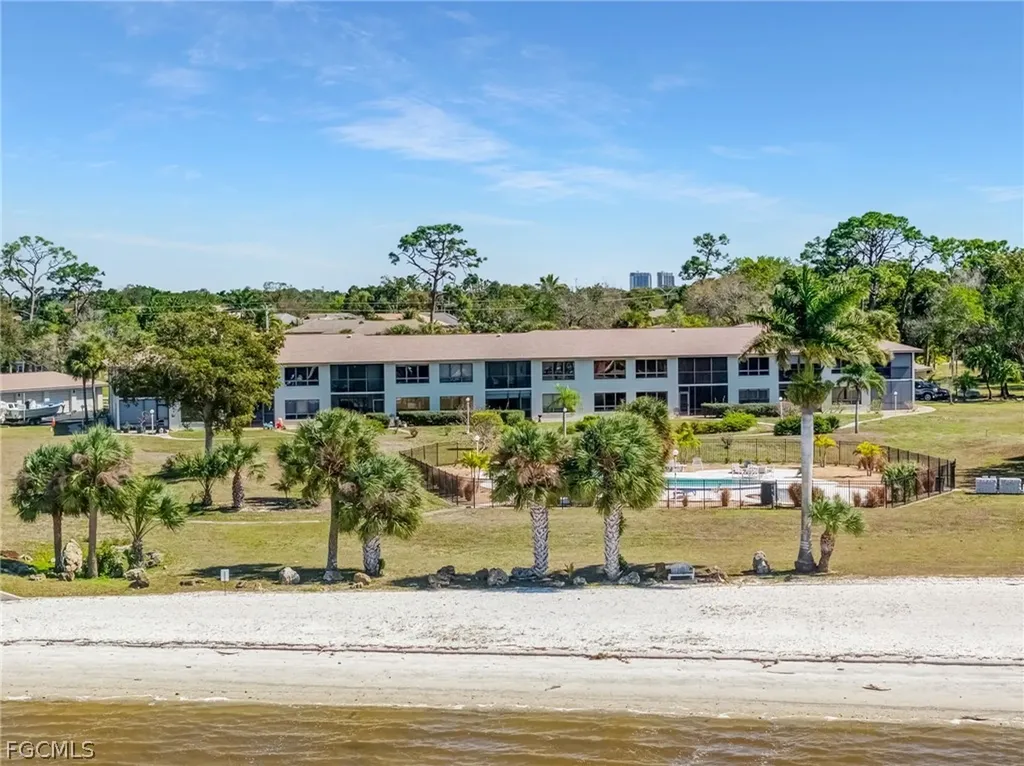 12498 Riverside Drive Fort Myers FL 33919