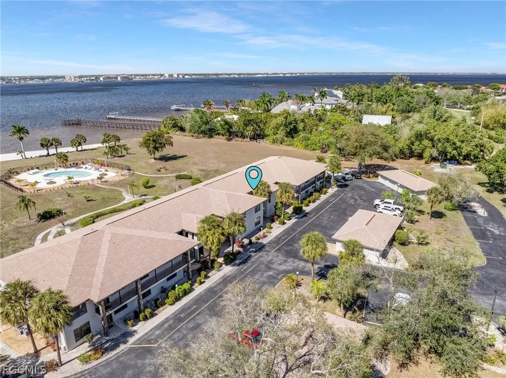 12498 Riverside Drive Fort Myers FL 33919