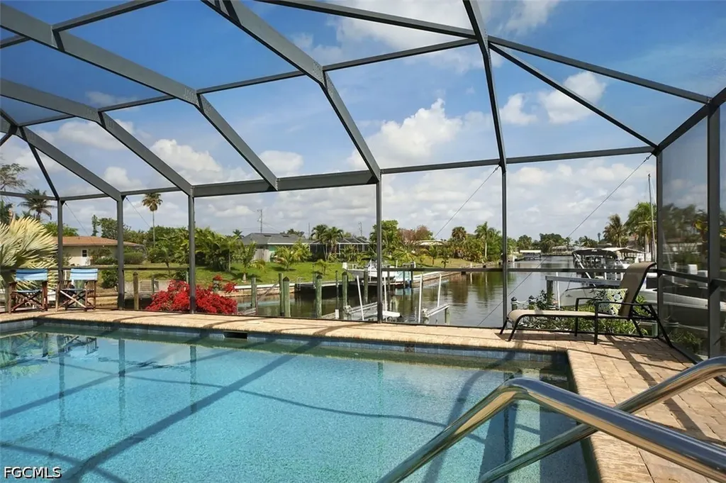 1721 SE 29th Lane Cape Coral FL 33904