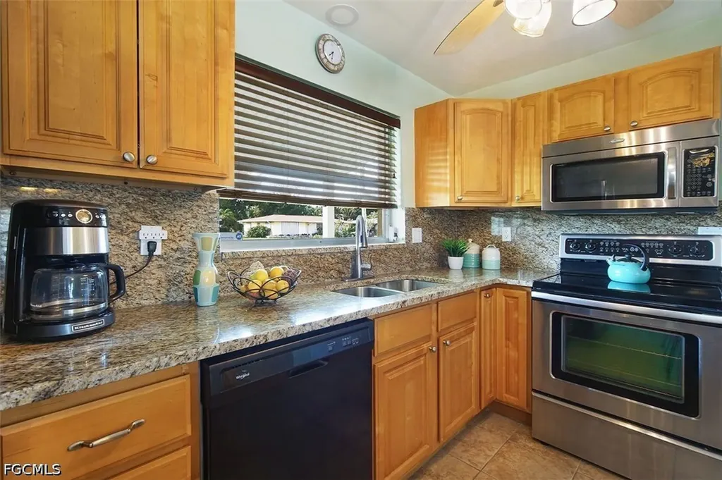 1721 SE 29th Lane Cape Coral FL 33904