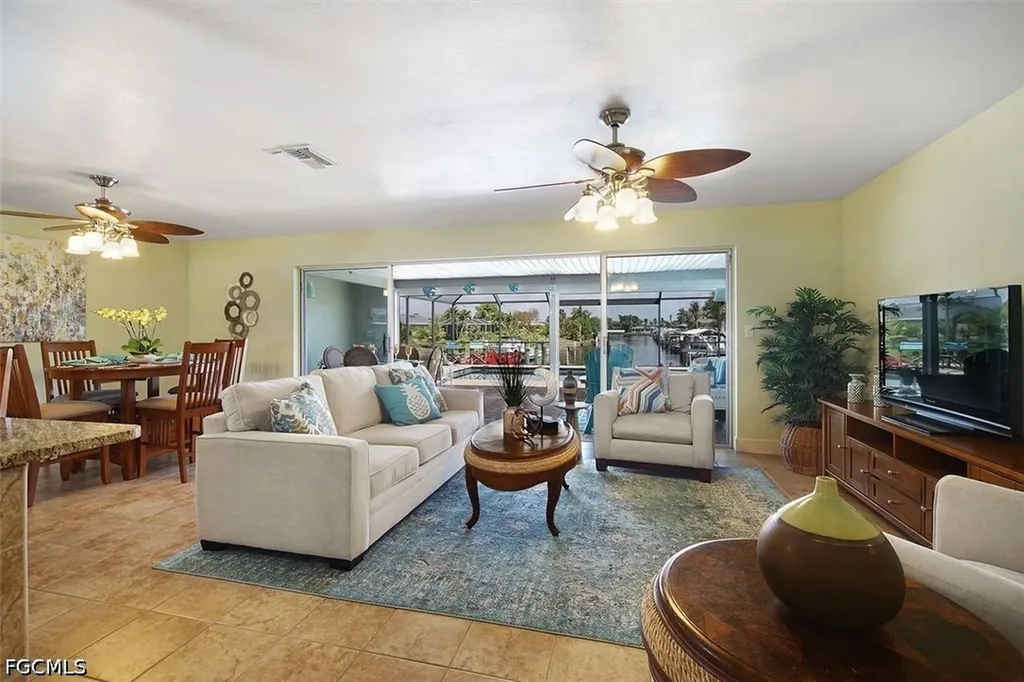1721 SE 29th Lane Cape Coral FL 33904