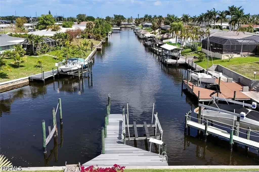 1721 SE 29th Lane Cape Coral FL 33904