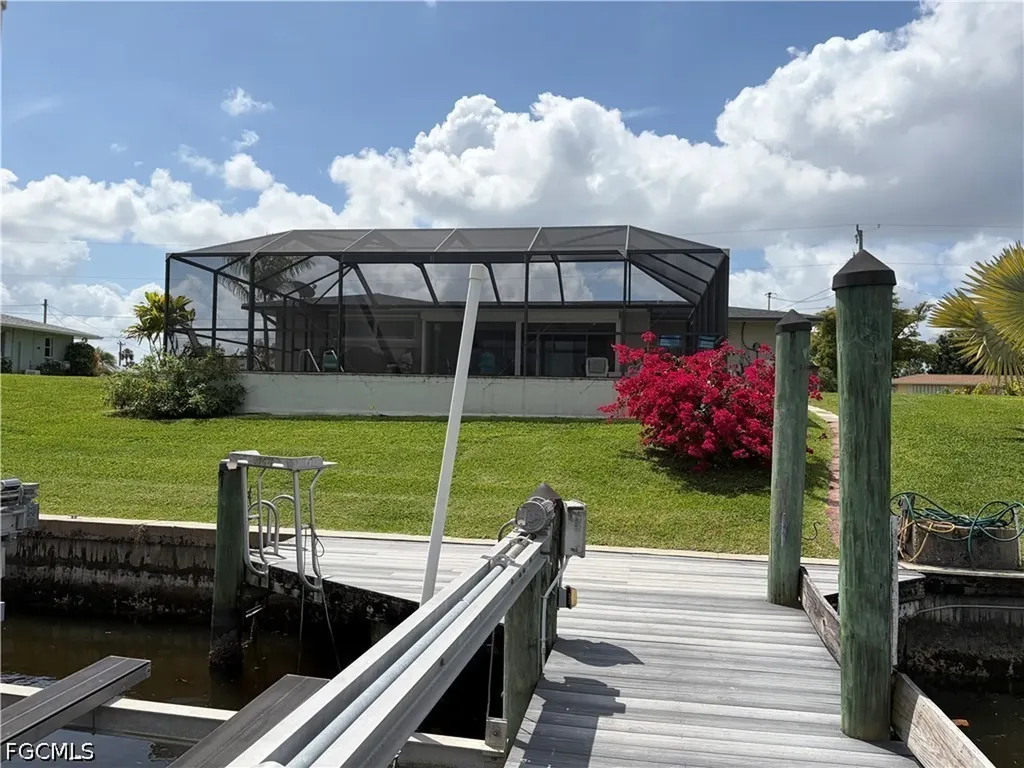 1721 SE 29th Lane Cape Coral FL 33904
