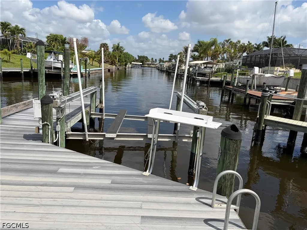 1721 SE 29th Lane Cape Coral FL 33904