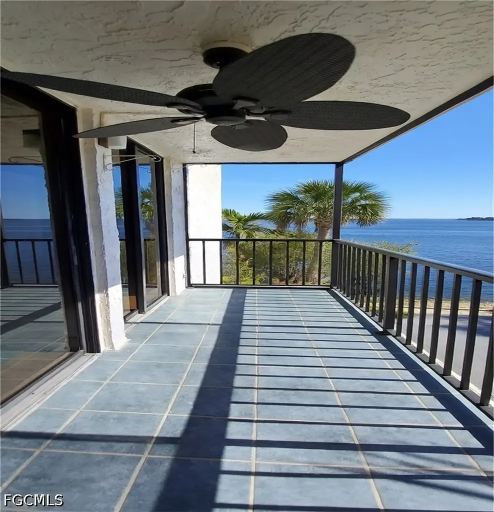 3490 N Key Drive North Fort Myers FL 33903