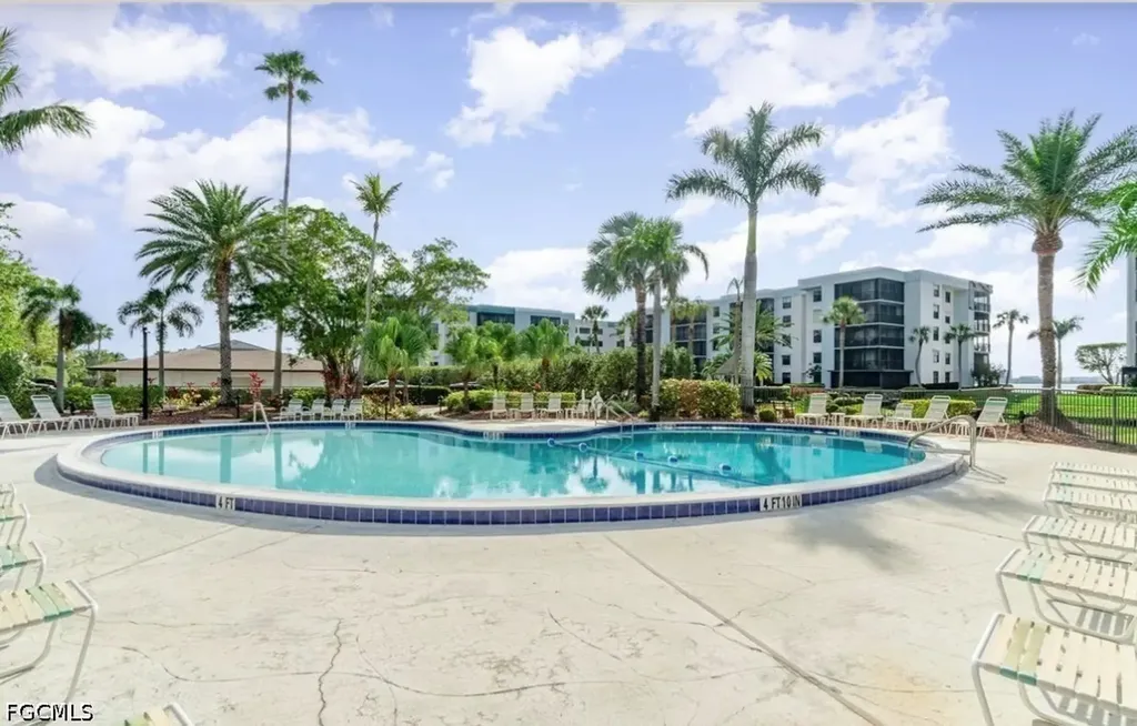 3490 N Key Drive North Fort Myers FL 33903