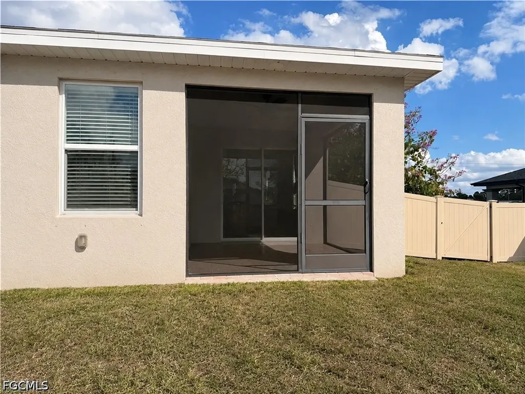 2624 NE 7th Avenue Cape Coral FL 33909