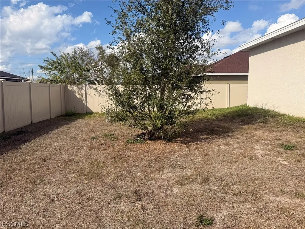 2624 NE 7th Avenue Cape Coral FL 33909