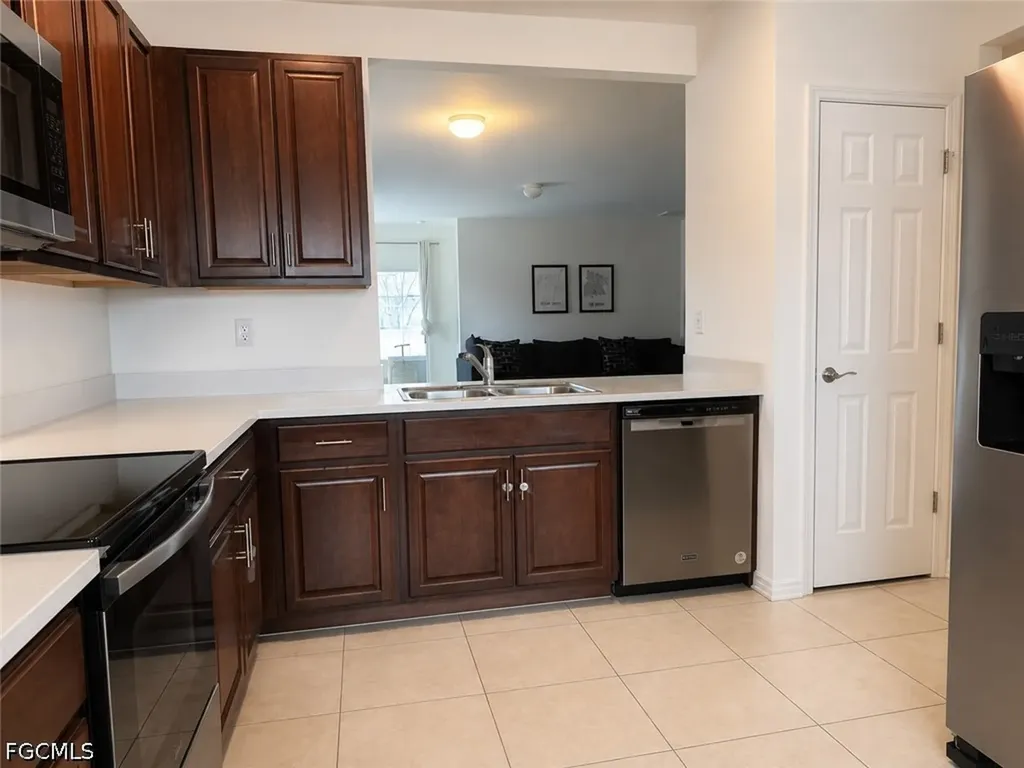2624 NE 7th Avenue Cape Coral FL 33909