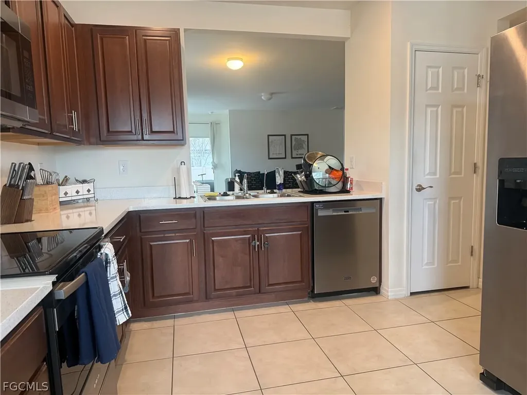 2624 NE 7th Avenue Cape Coral FL 33909