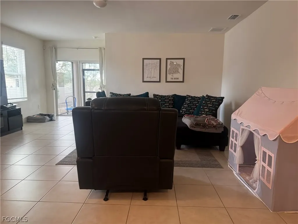 2624 NE 7th Avenue Cape Coral FL 33909