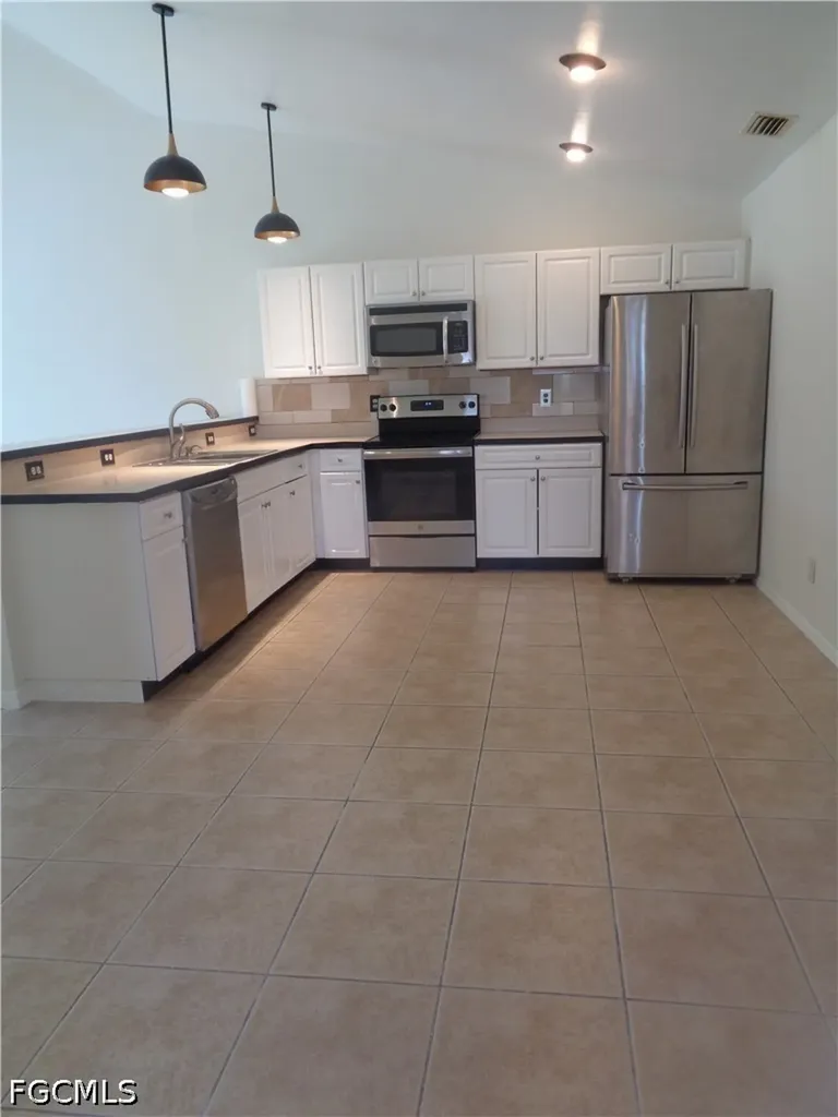 334/336 Poplar Street Lehigh Acres FL 33974