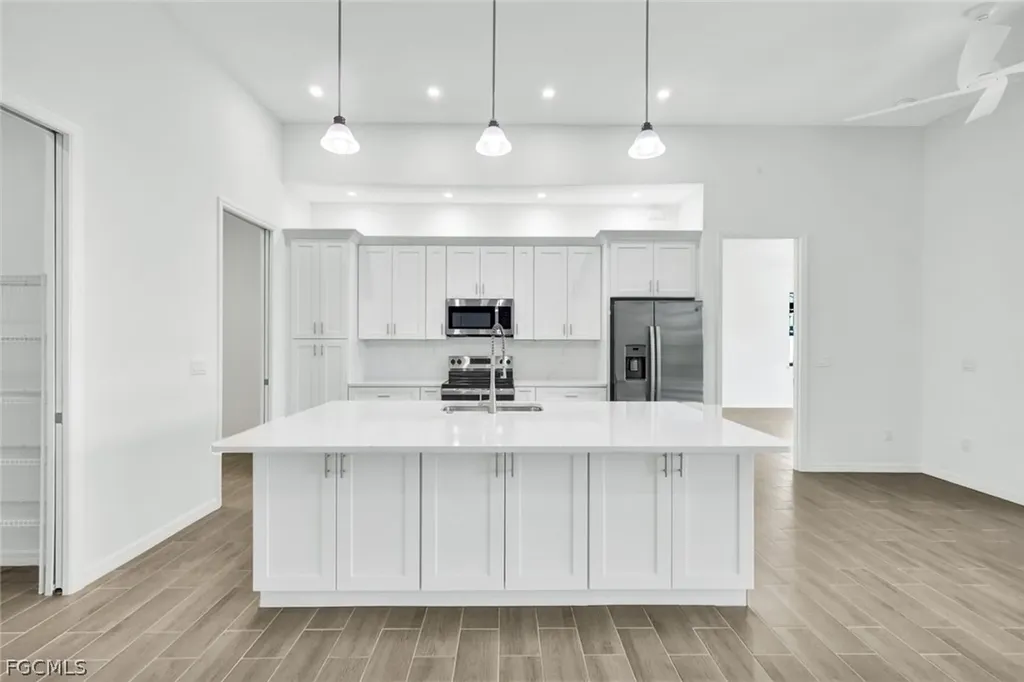 5011 Pelican Boulevard Cape Coral FL 33914