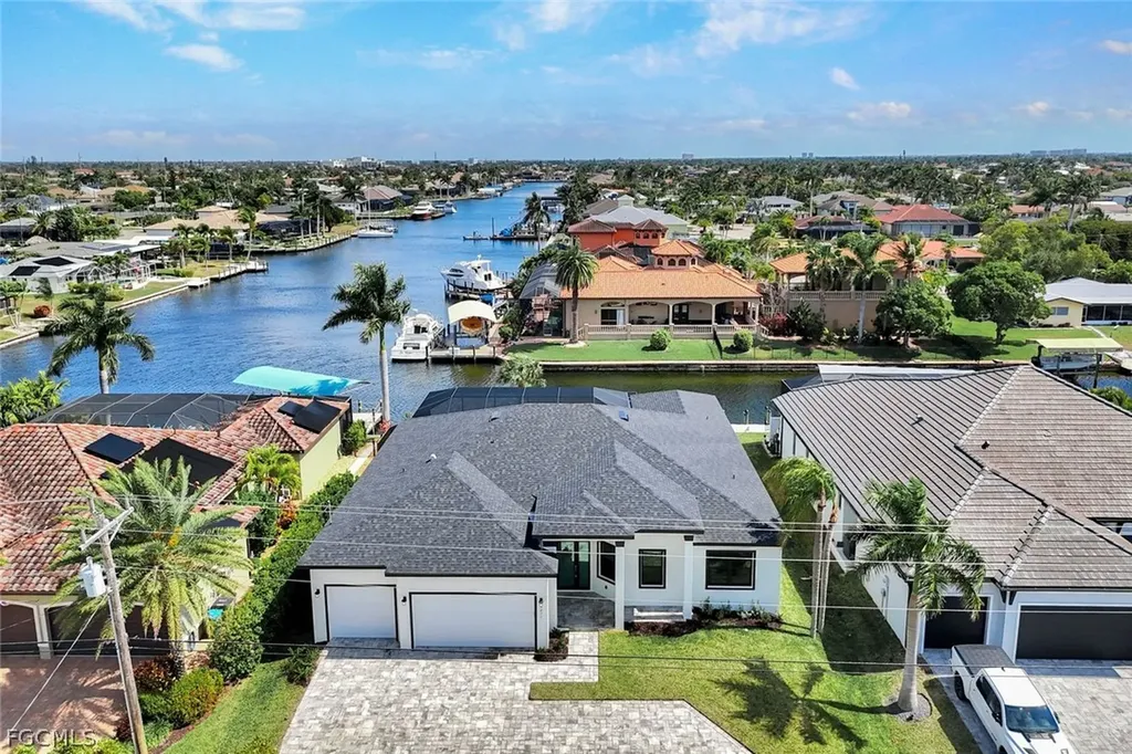 5011 Pelican Boulevard Cape Coral FL 33914