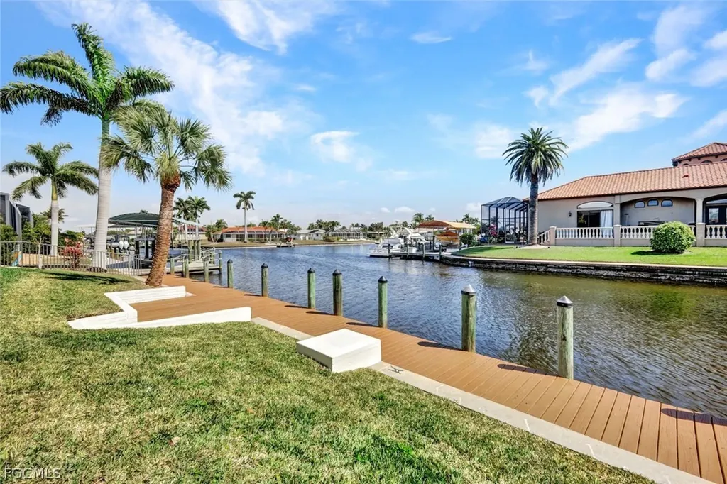 5011 Pelican Boulevard Cape Coral FL 33914