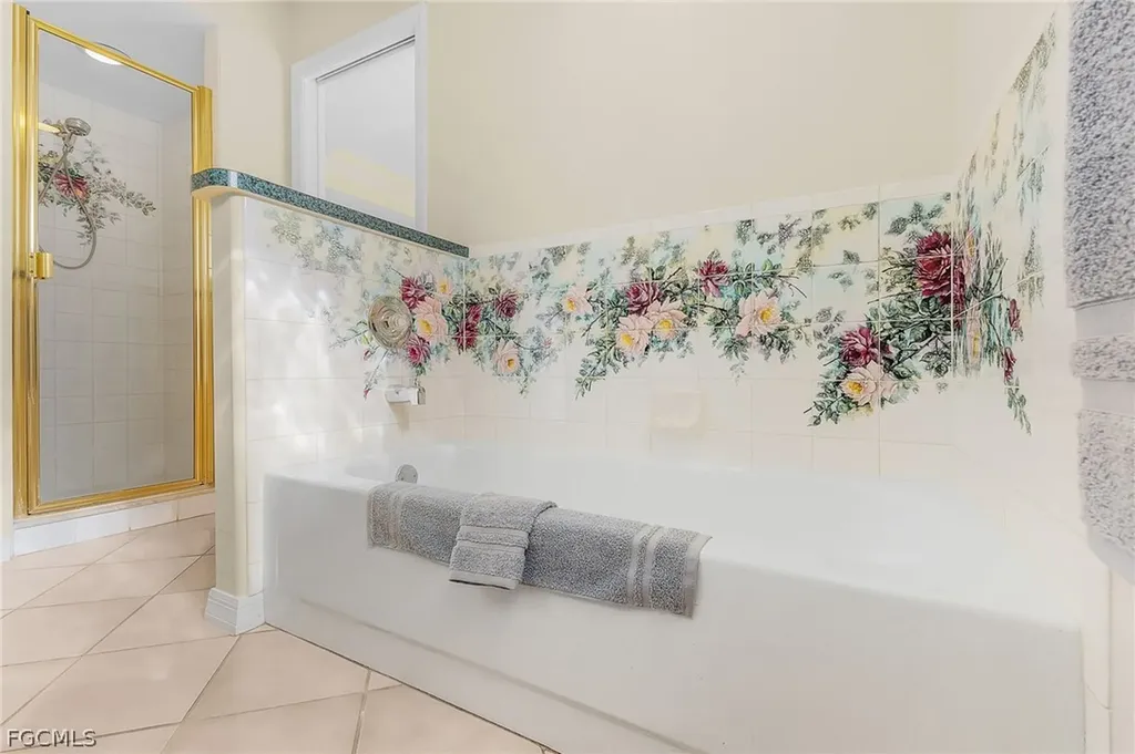 9439 Palm Island Circle North Fort Myers FL 33903