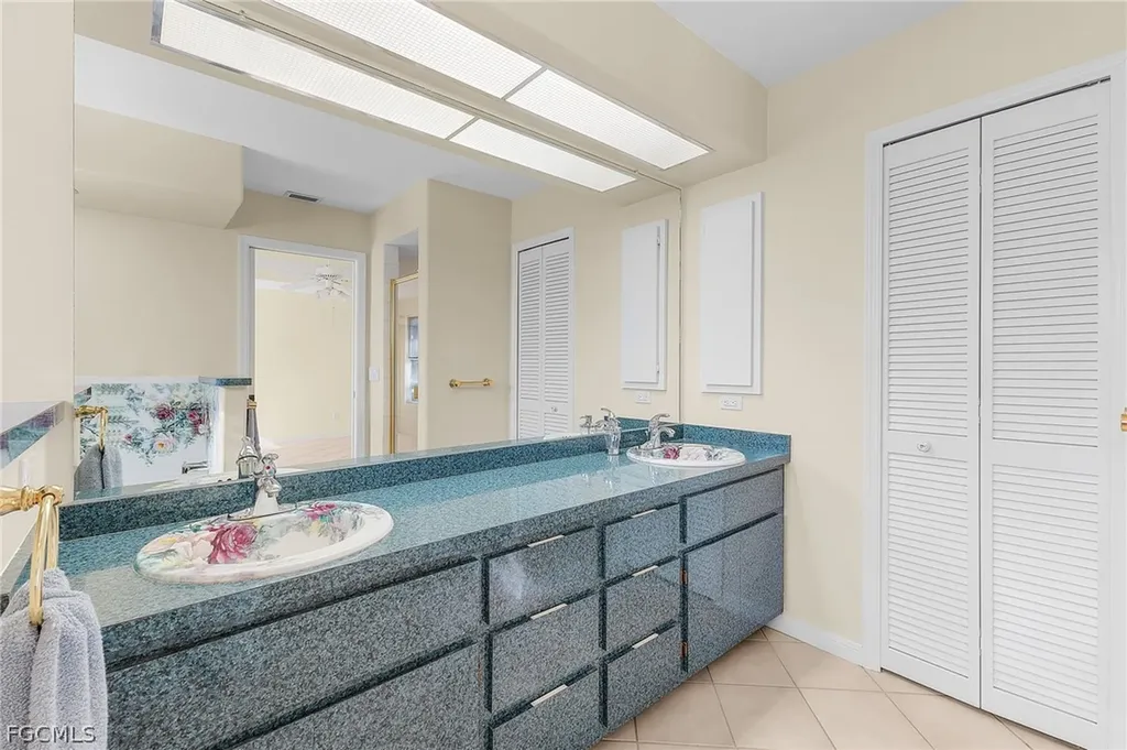 9439 Palm Island Circle North Fort Myers FL 33903