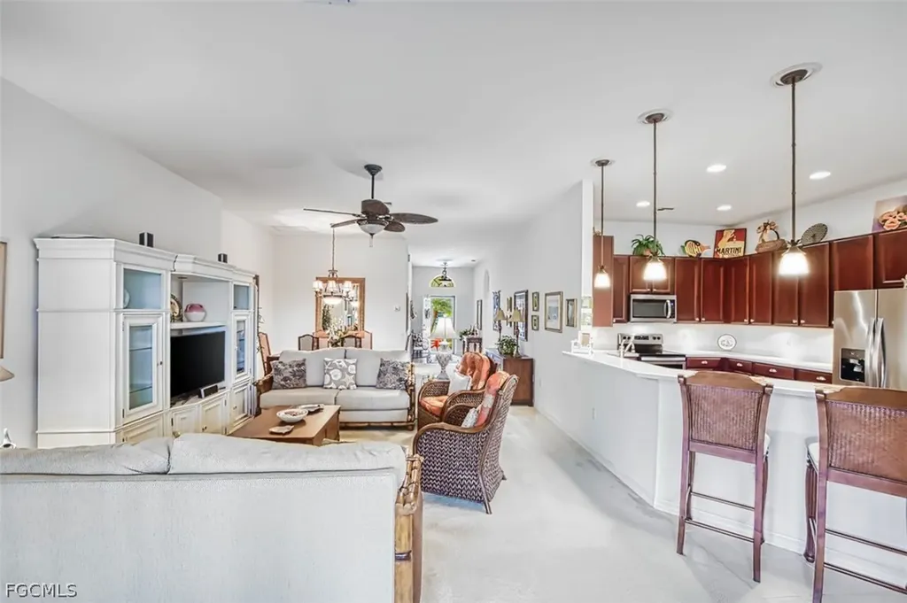 9710 Las Casas Drive Fort Myers FL 33919