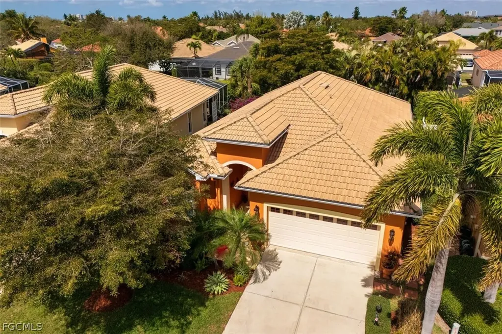 9710 Las Casas Drive Fort Myers FL 33919