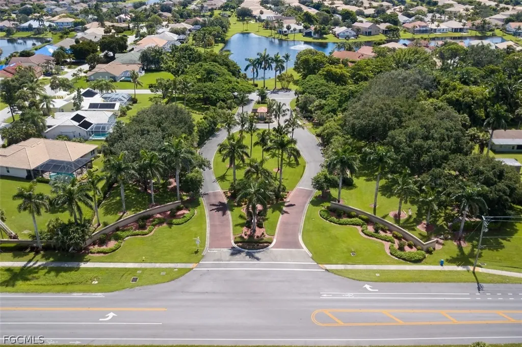 9710 Las Casas Drive Fort Myers FL 33919