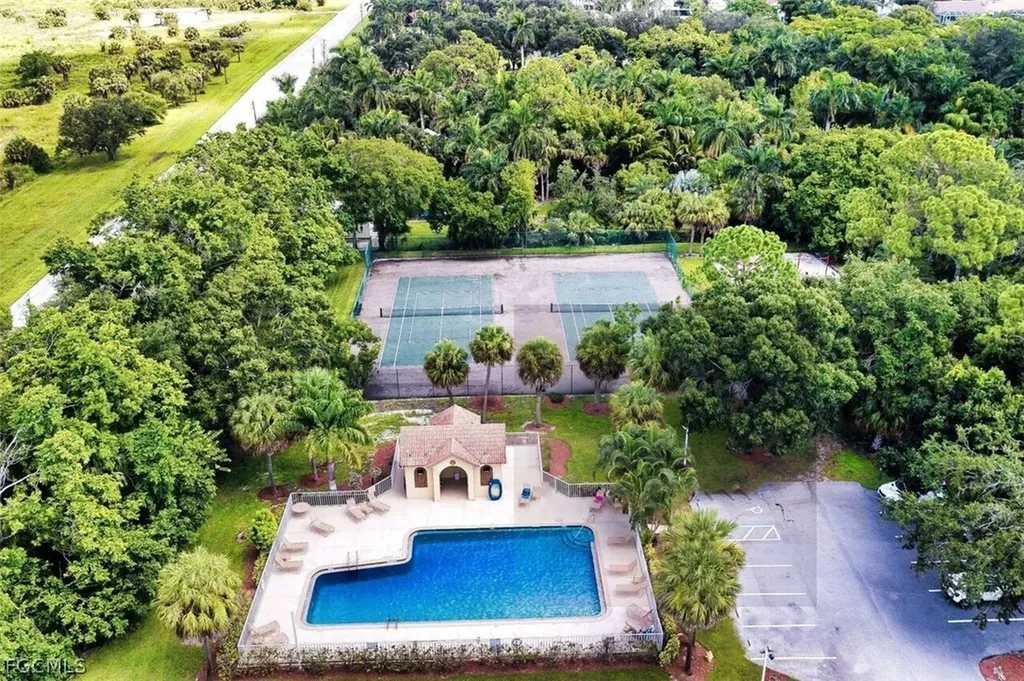9710 Las Casas Drive Fort Myers FL 33919