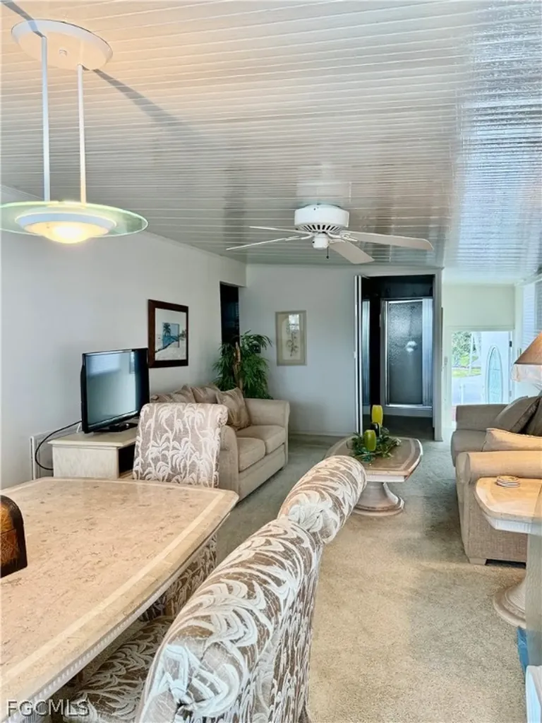 565 Cattleya Refuge Naples FL 34114