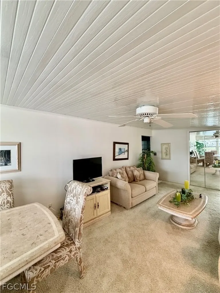 565 Cattleya Refuge Naples FL 34114