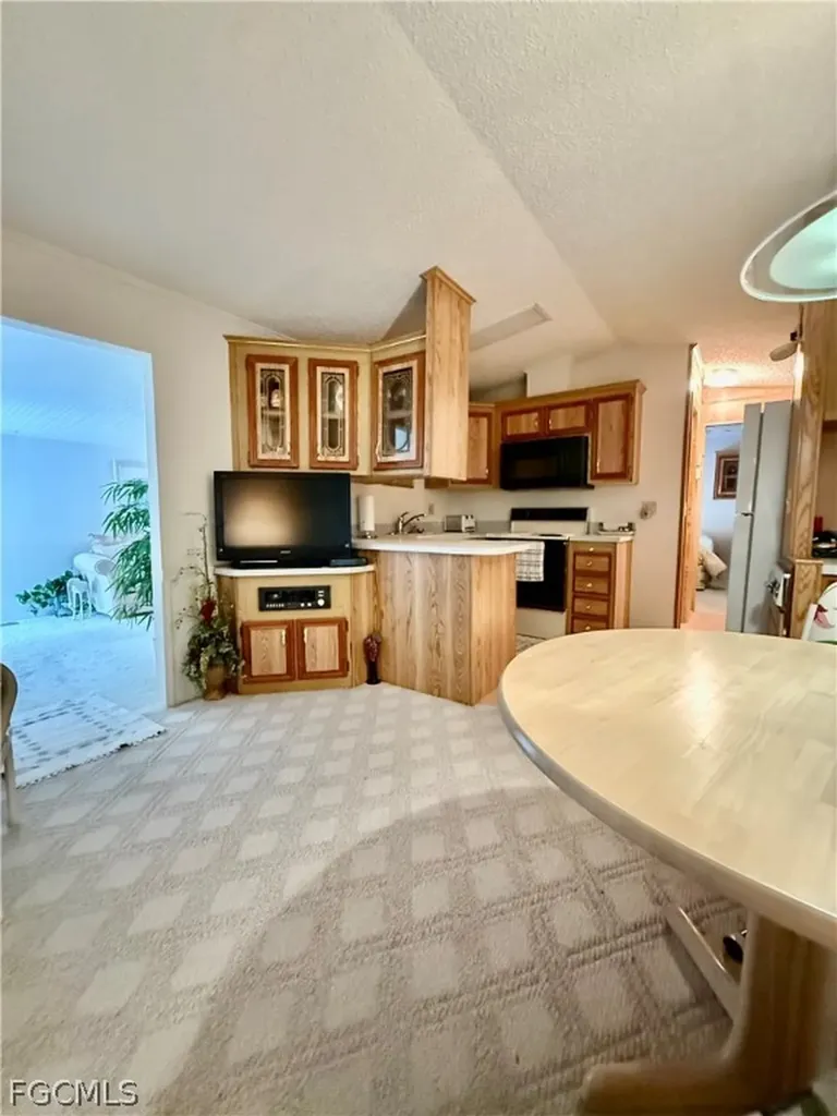 565 Cattleya Refuge Naples FL 34114