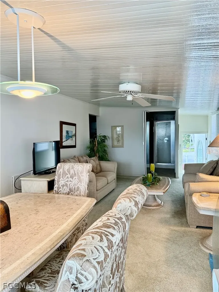 565 Cattleya Refuge Naples FL 34114