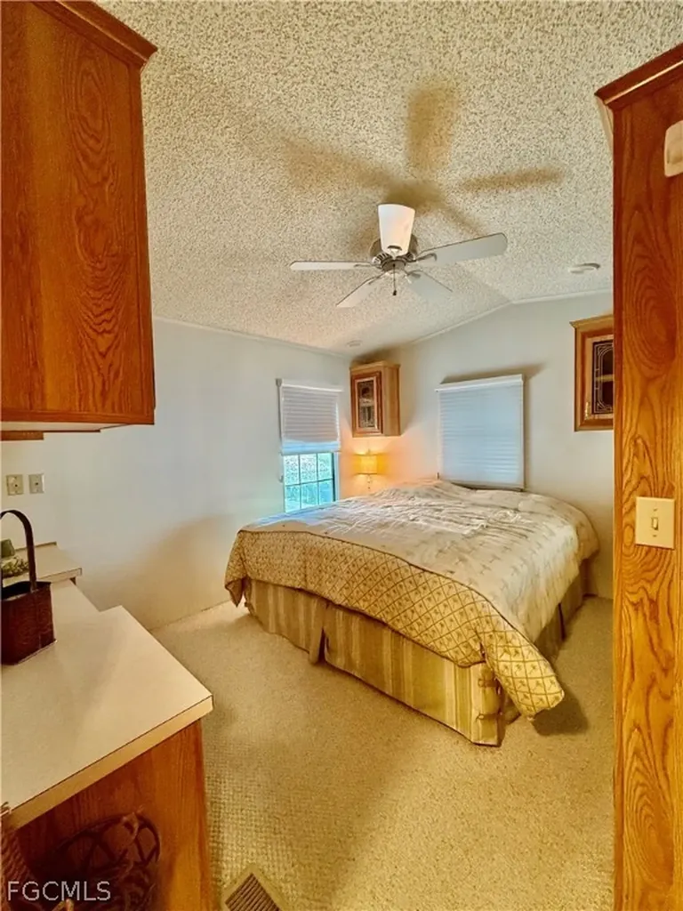 565 Cattleya Refuge Naples FL 34114