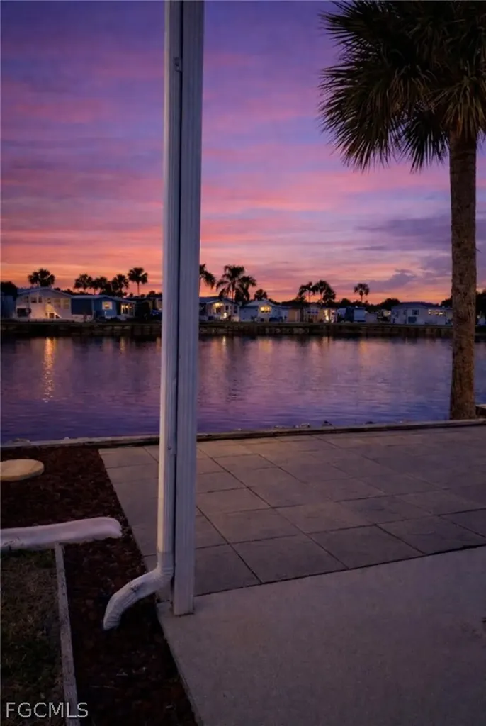 565 Cattleya Refuge Naples FL 34114