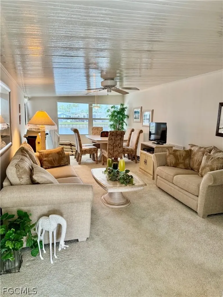 565 Cattleya Refuge Naples FL 34114